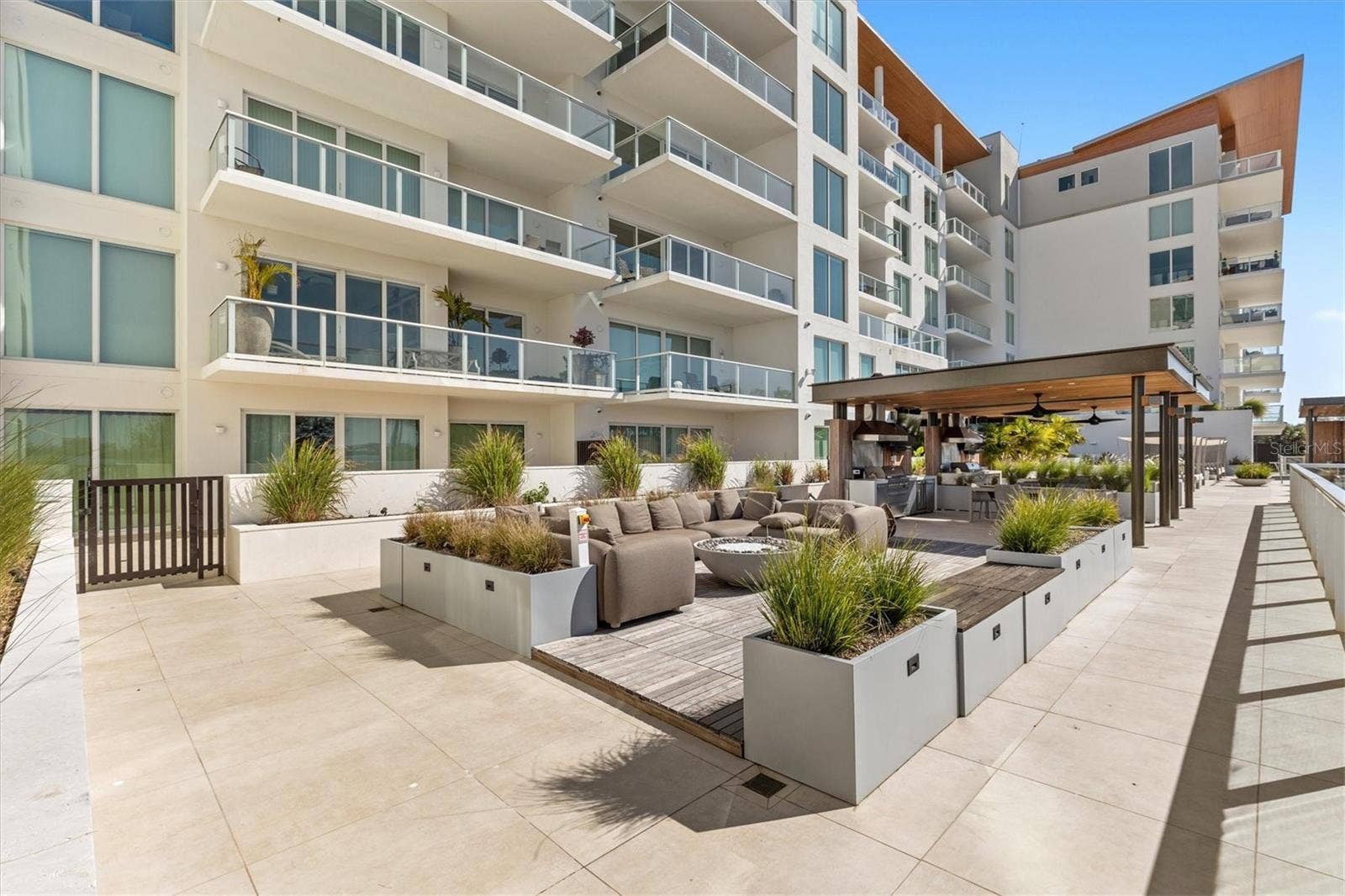 1020 SUNSET POINT ROAD, #607, Clearwater, FL 33755 1020 SUNSET POINT ROAD, #607, Clearwater, FL 33755