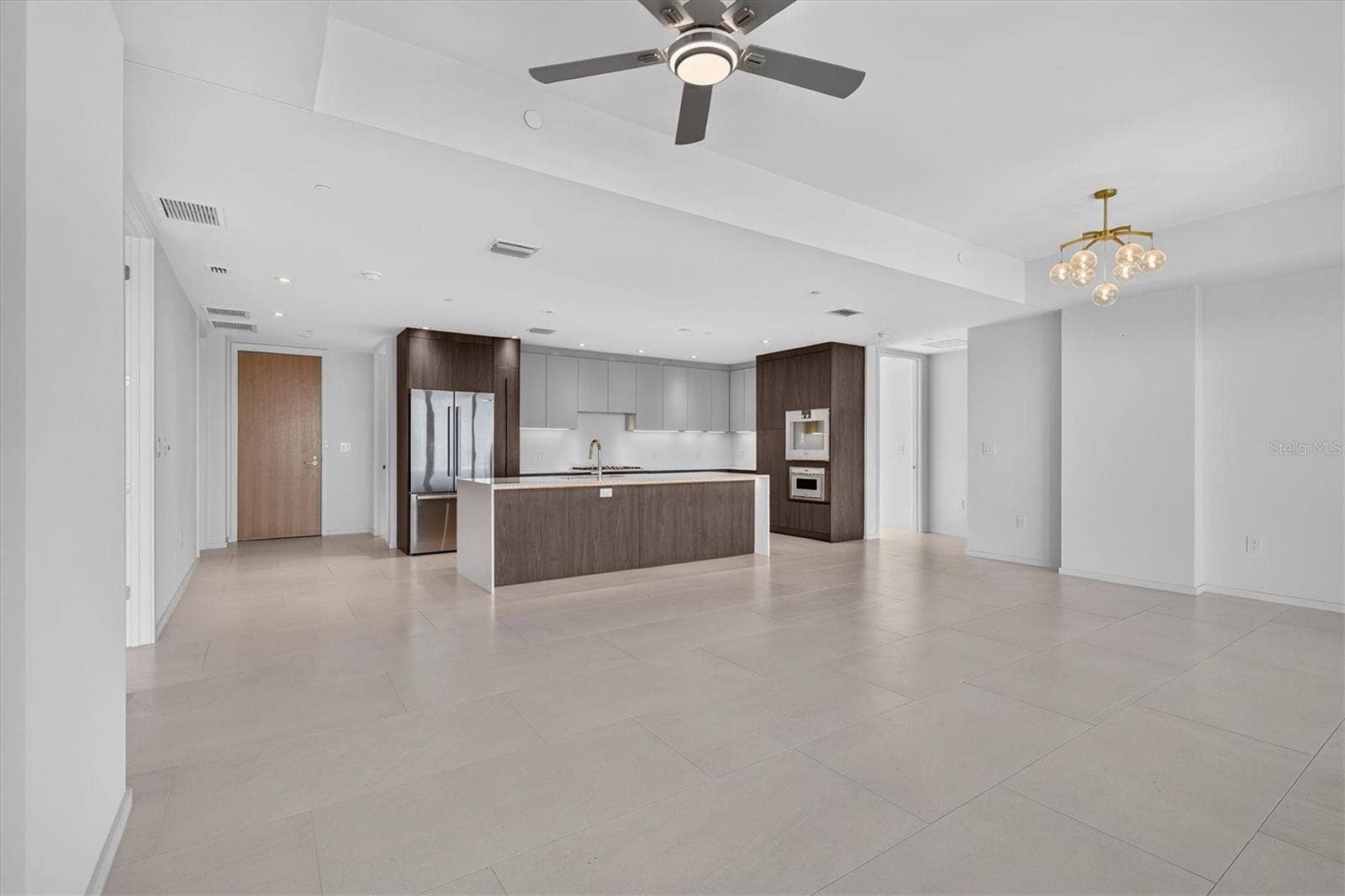 1020 SUNSET POINT ROAD, #607, Clearwater, FL 33755 1020 SUNSET POINT ROAD, #607, Clearwater, FL 33755