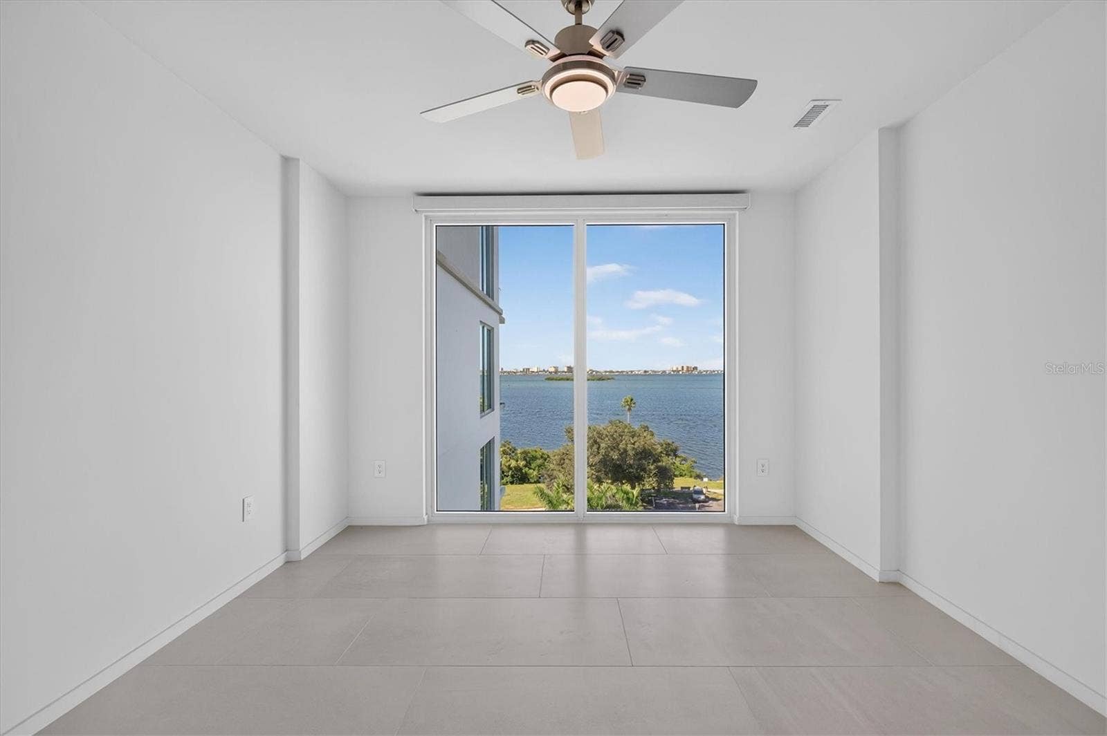 1020 SUNSET POINT ROAD, #607, Clearwater, FL 33755 Bedroom 3