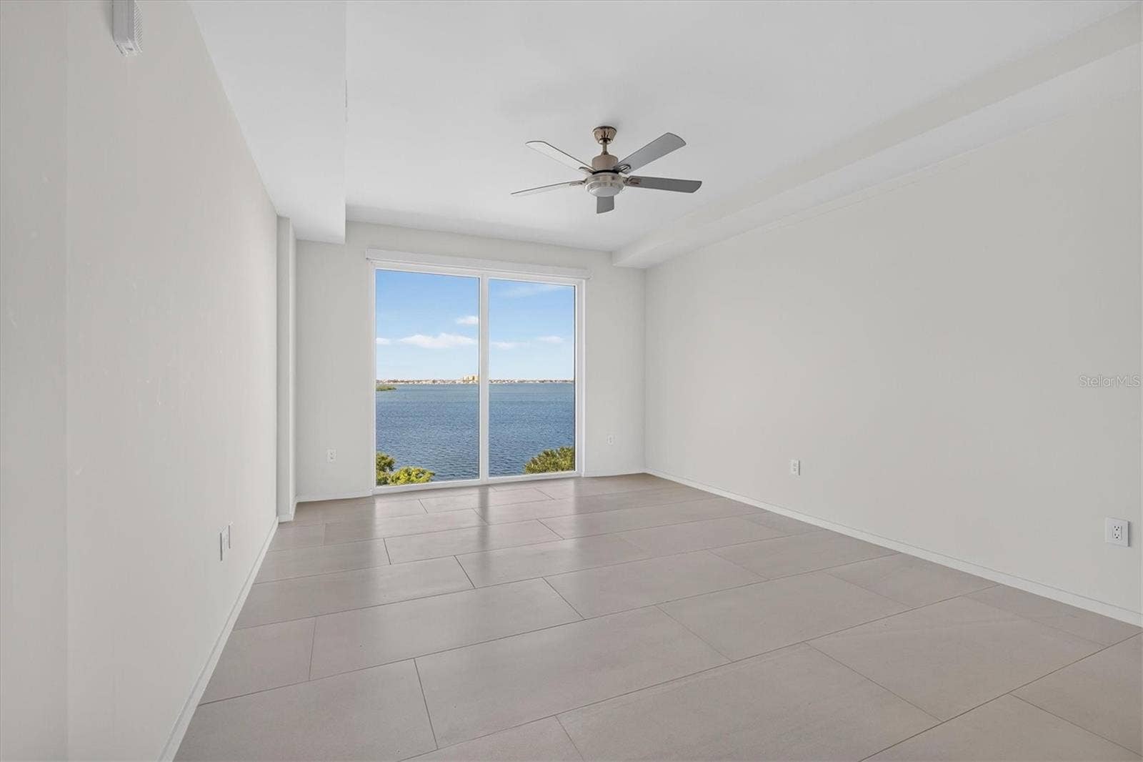1020 SUNSET POINT ROAD, #607, Clearwater, FL 33755 1020 SUNSET POINT ROAD, #607, Clearwater, FL 33755