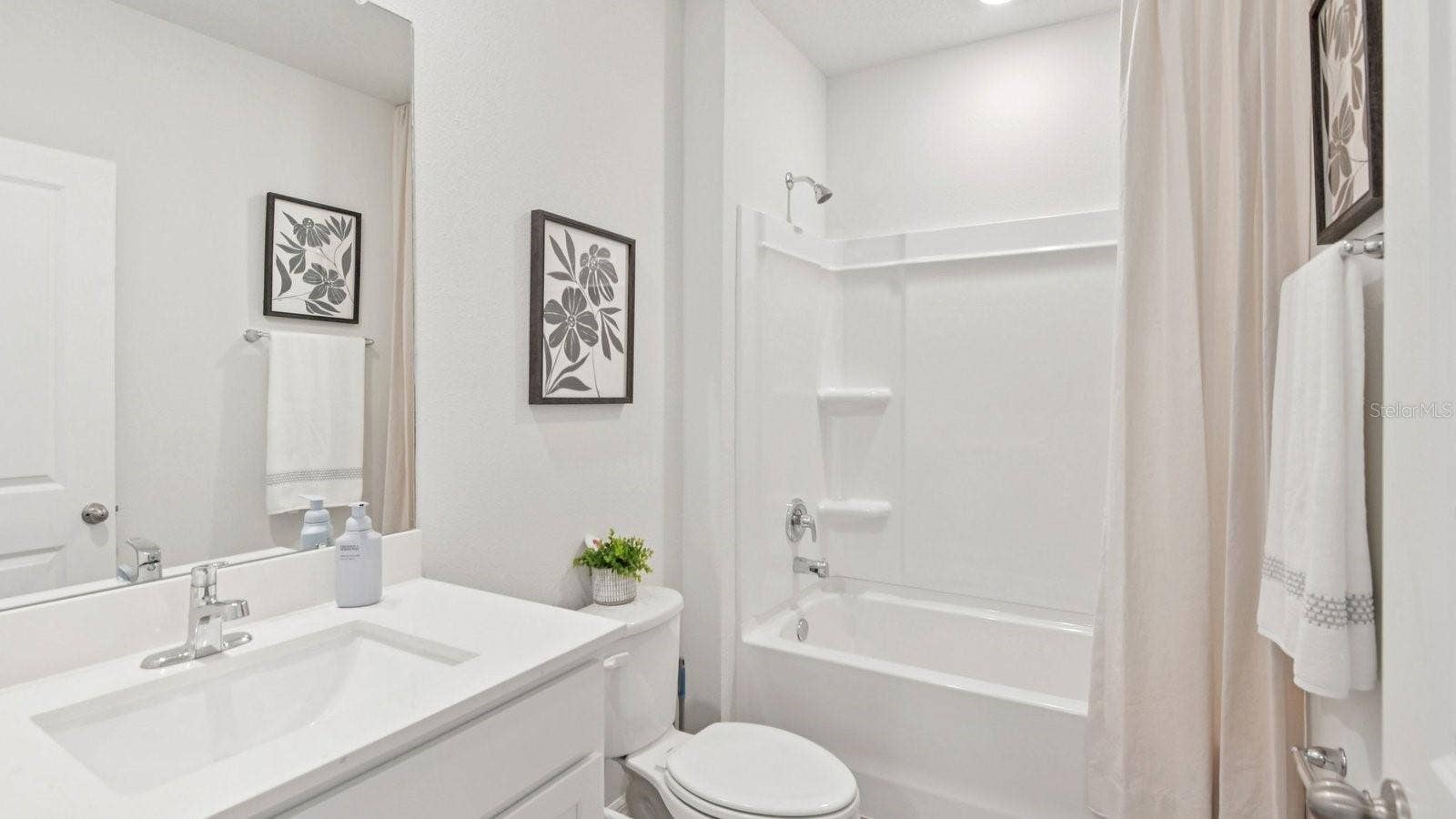 1215 12TH STREET SE, Ruskin, FL 33570 1215 12TH STREET SE, Ruskin, FL 33570