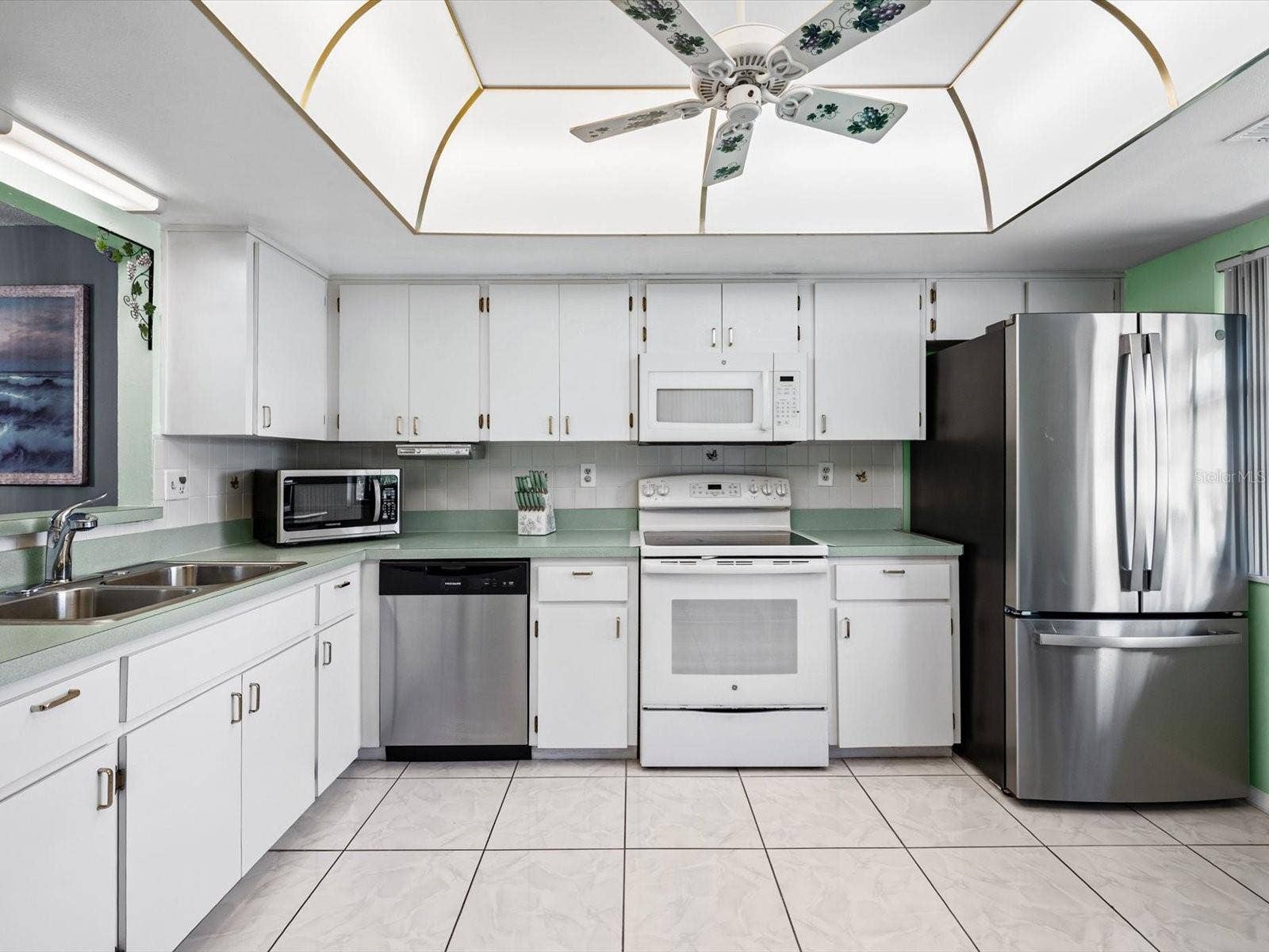 11430 CARRIAGE HILL DRIVE, #2, Port Richey, FL 34668