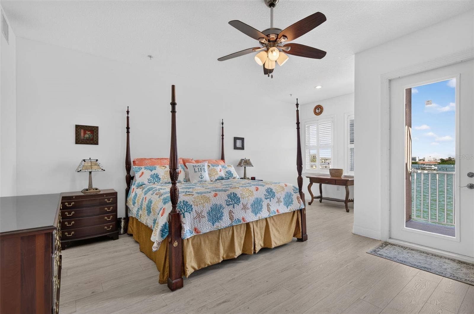 200 BRIGHTWATER DRIVE, #3, Clearwater, FL 33767 200 BRIGHTWATER DRIVE, #3, Clearwater, FL 33767