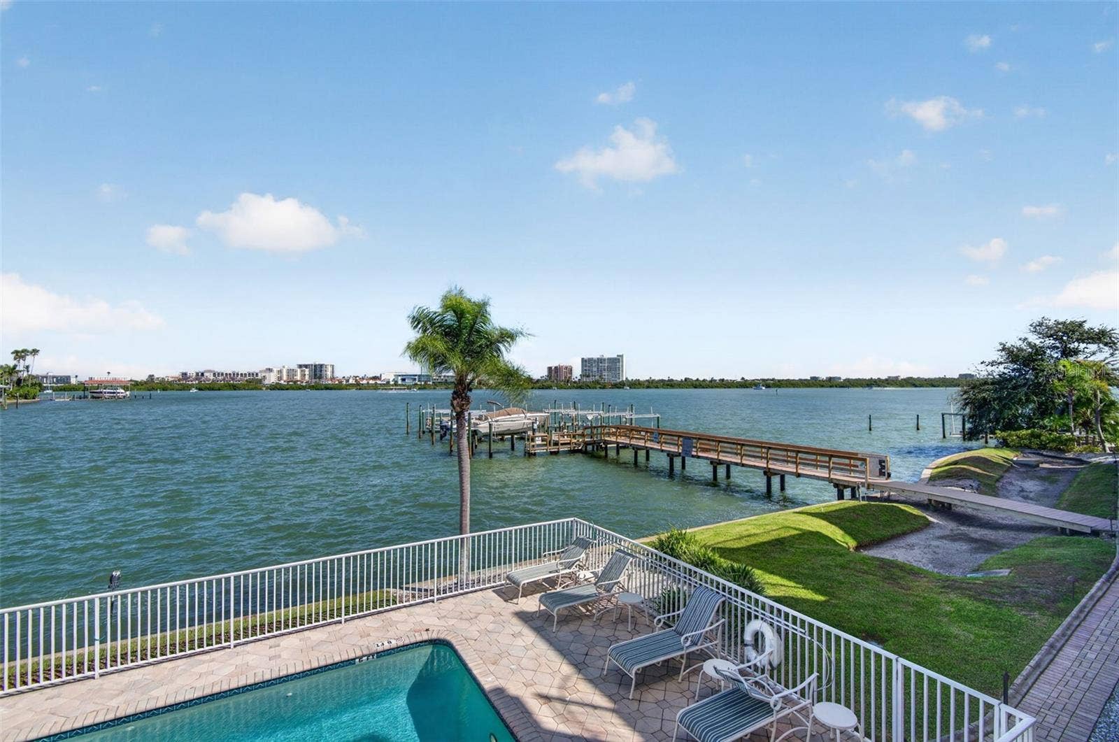 200 BRIGHTWATER DRIVE, #3, Clearwater, FL 33767 200 BRIGHTWATER DRIVE, #3, Clearwater, FL 33767