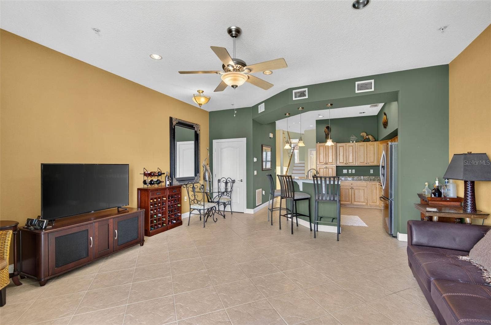 200 BRIGHTWATER DRIVE, #3, Clearwater, FL 33767 200 BRIGHTWATER DRIVE, #3, Clearwater, FL 33767