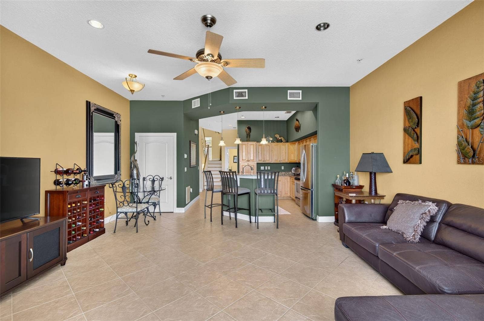 200 BRIGHTWATER DRIVE, #3, Clearwater, FL 33767 200 BRIGHTWATER DRIVE, #3, Clearwater, FL 33767
