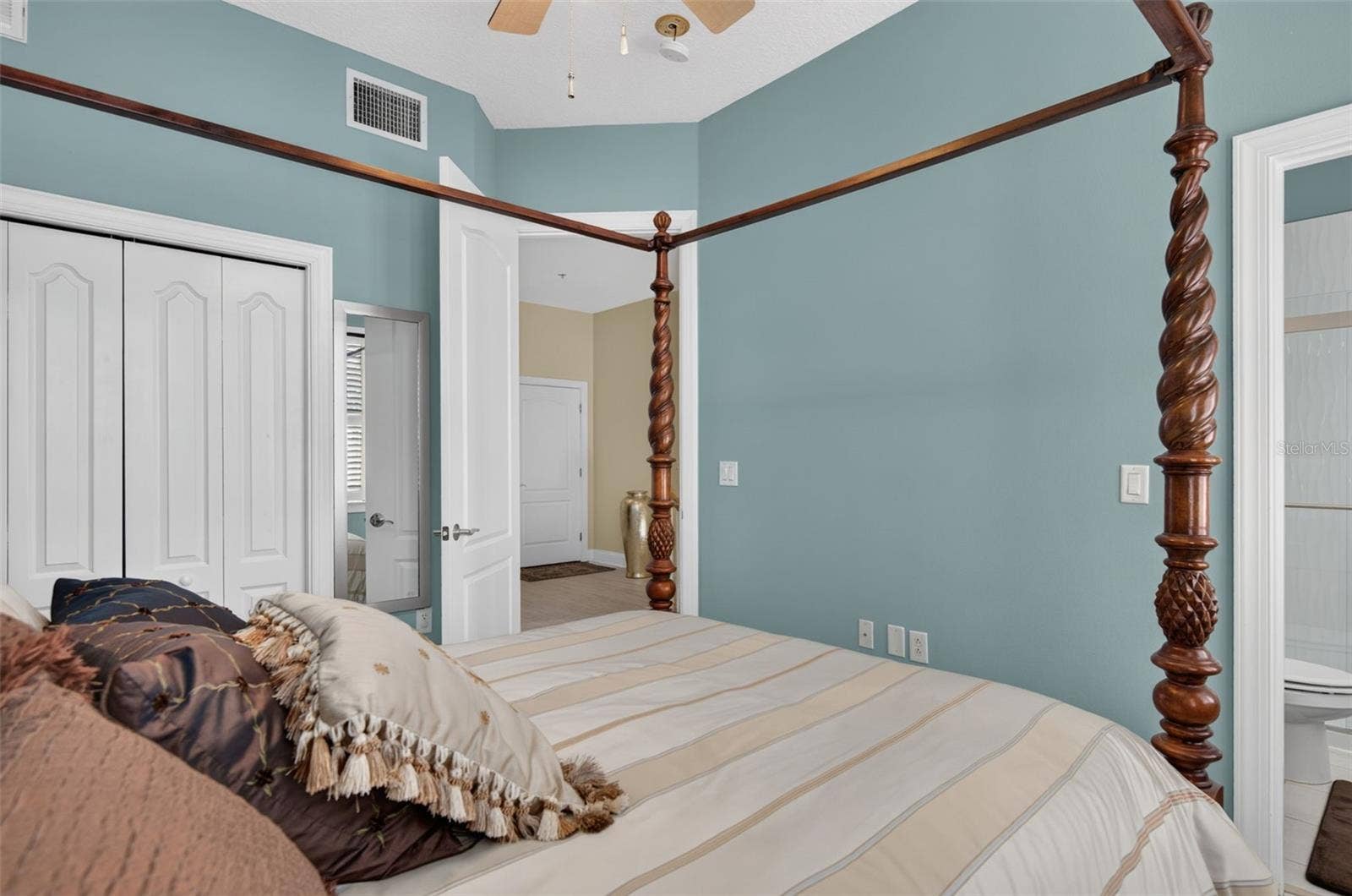 200 BRIGHTWATER DRIVE, #3, Clearwater, FL 33767 200 BRIGHTWATER DRIVE, #3, Clearwater, FL 33767