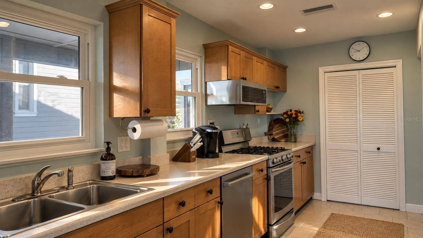 8300 W GULF BOULEVARD, Treasure Island, FL 33706