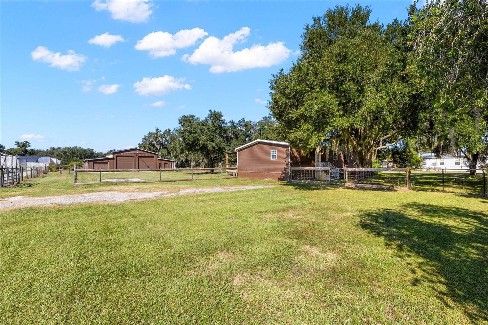 10127 GEORGE SMITH ROAD, Lithia, FL 33547