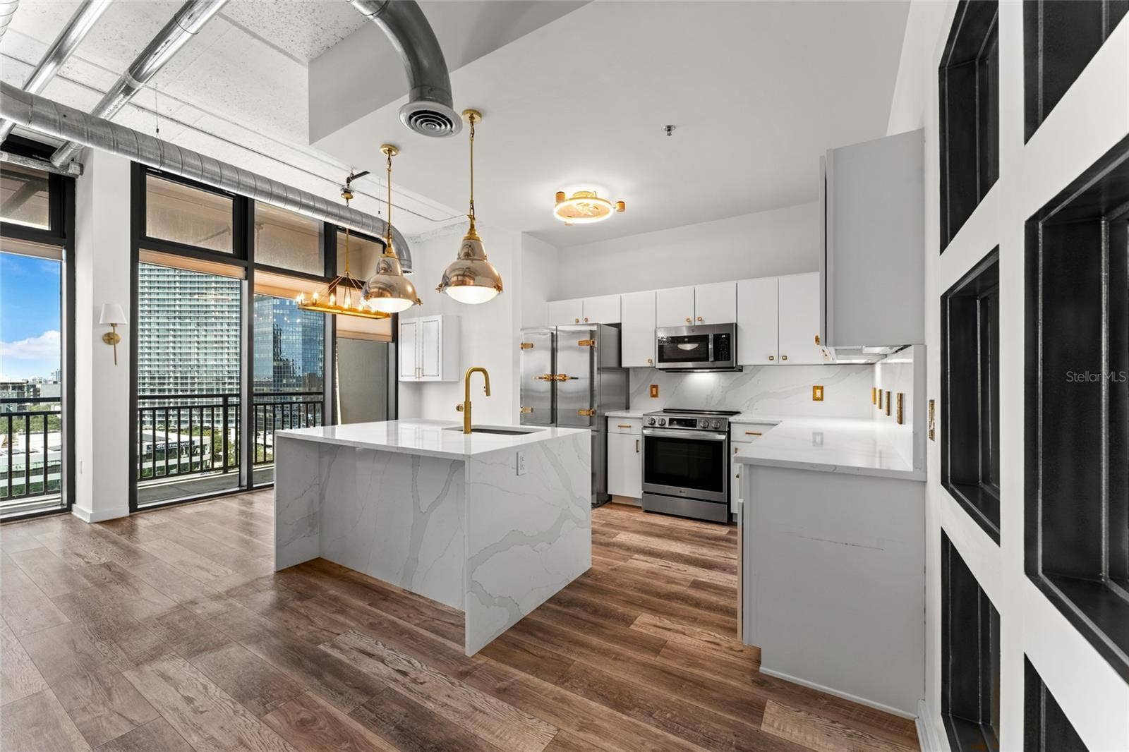 175 2ND STREET S, #1012, St Petersburg, FL 33701 175 2ND STREET S, #1012, St Petersburg, FL 33701