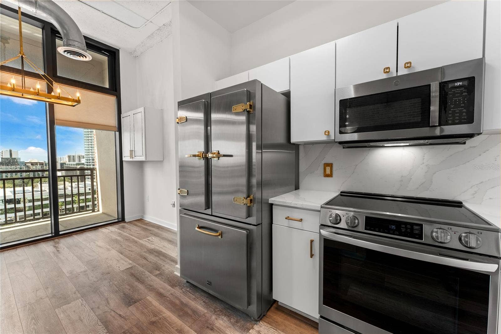 175 2ND STREET S, #1012, St Petersburg, FL 33701 175 2ND STREET S, #1012, St Petersburg, FL 33701