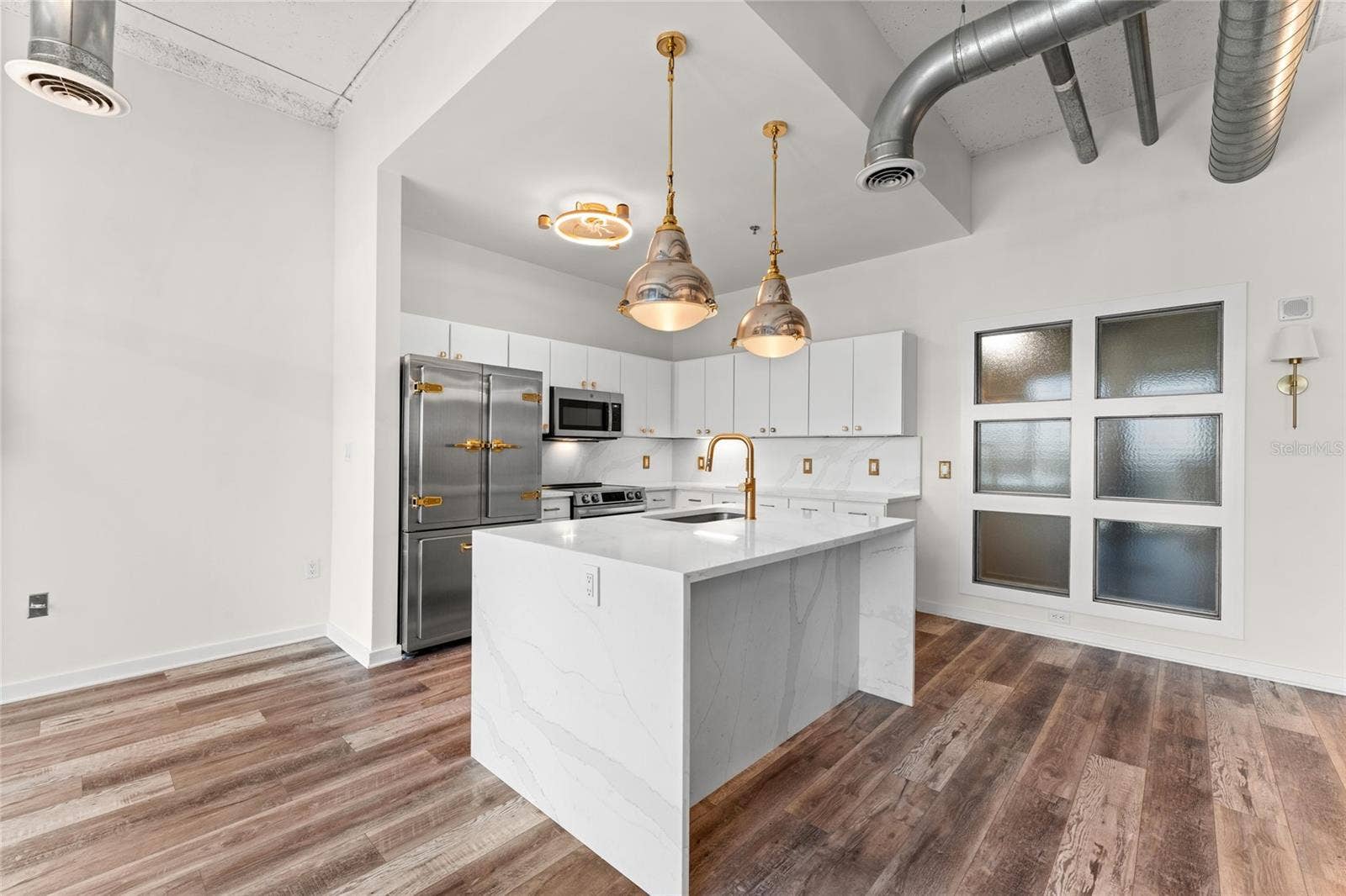 175 2ND STREET S, #1012, St Petersburg, FL 33701 175 2ND STREET S, #1012, St Petersburg, FL 33701