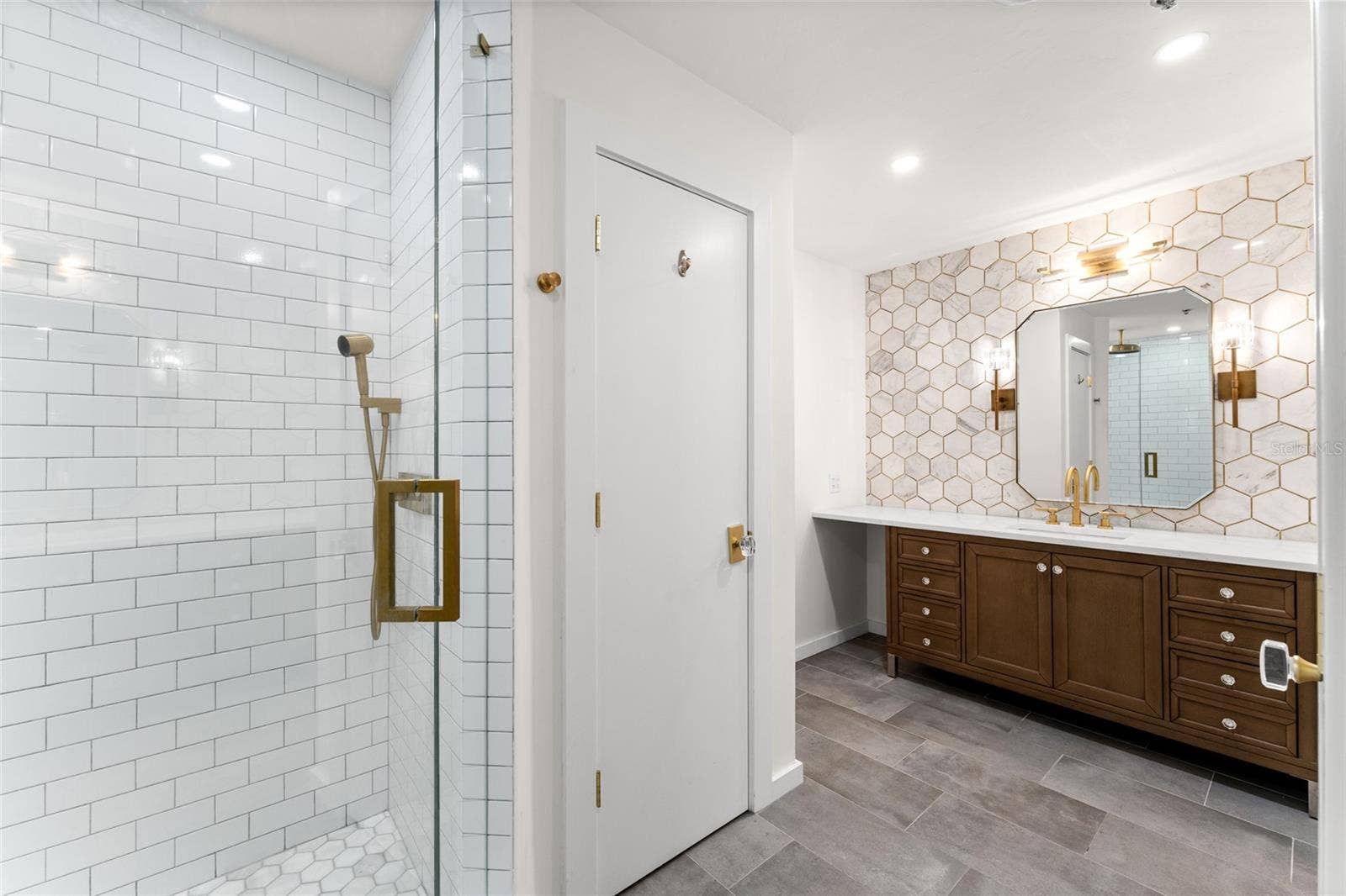 175 2ND STREET S, #1012, St Petersburg, FL 33701 175 2ND STREET S, #1012, St Petersburg, FL 33701