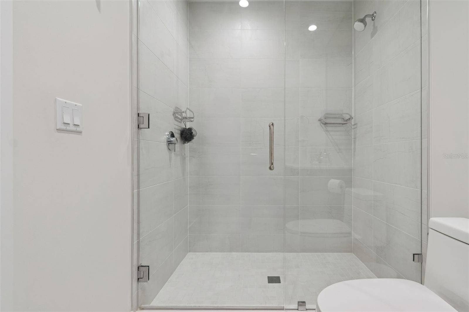 301 1ST STREET S, #1007, St Petersburg, FL 33701 301 1ST STREET S, #1007, St Petersburg, FL 33701