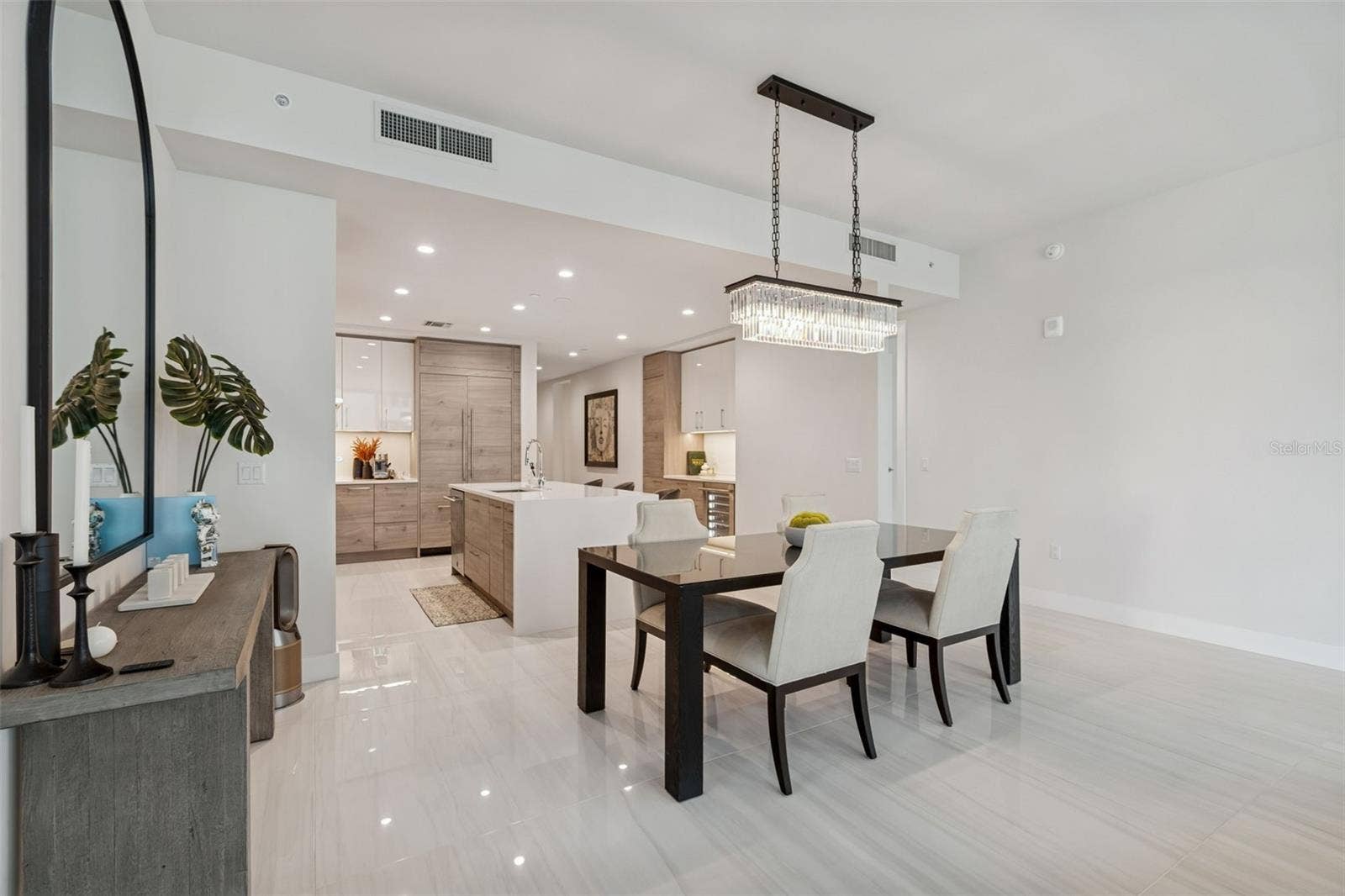 301 1ST STREET S, #1007, St Petersburg, FL 33701 301 1ST STREET S, #1007, St Petersburg, FL 33701