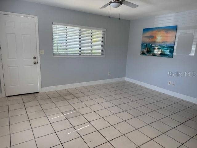 714 5TH AVENUE NE, #A, Largo, FL 33770 Living