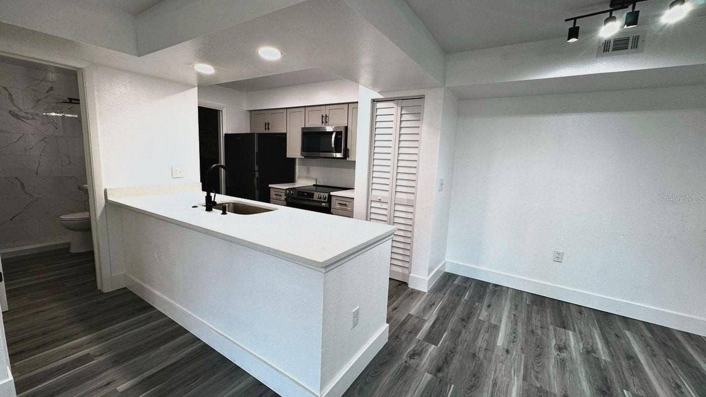 3004 PARKWAY BOULEVARD, #306, Kissimmee, FL 34747 3004 PARKWAY BOULEVARD, #306, Kissimmee, FL 34747
