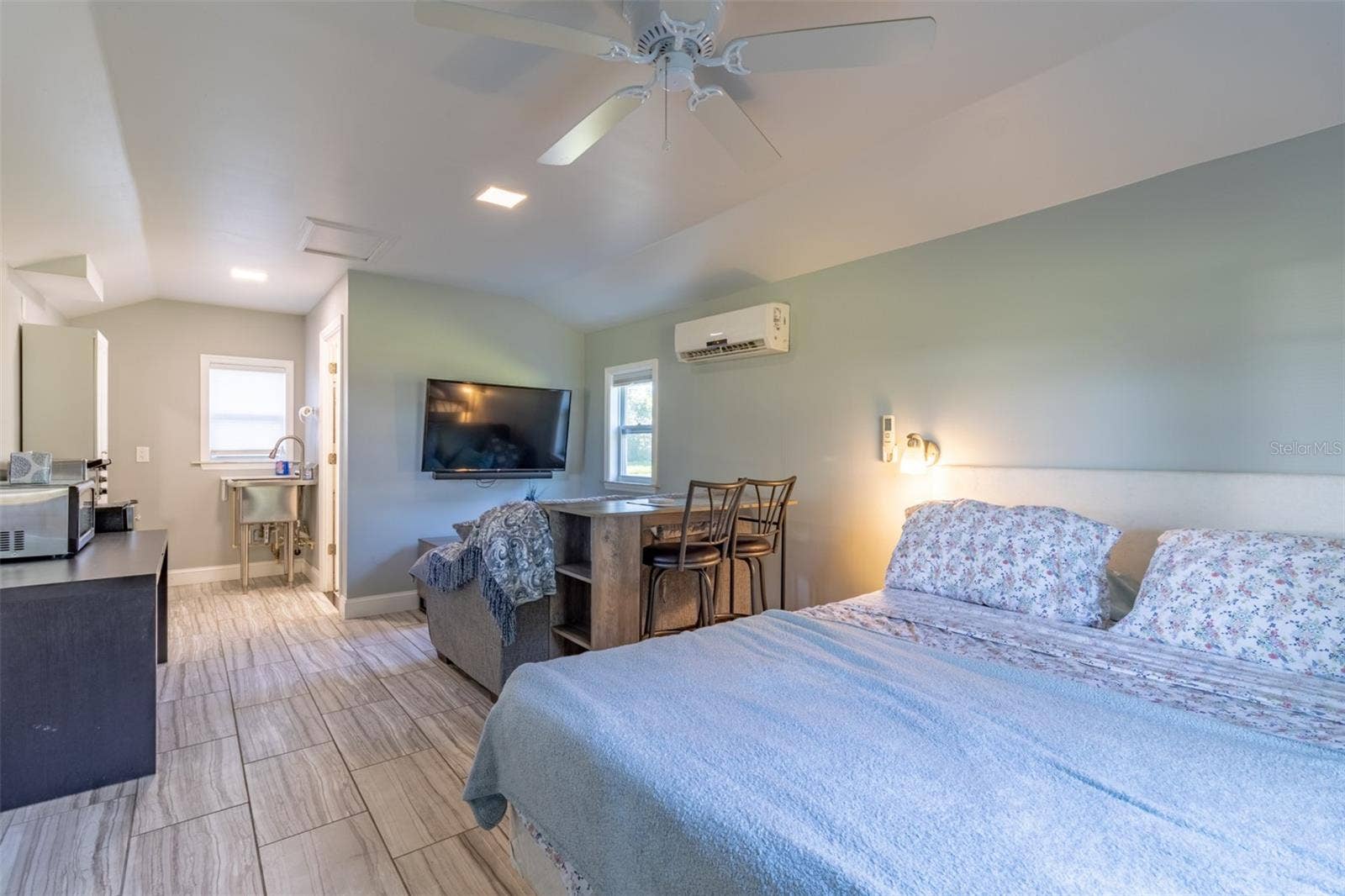 524 OHIO AVENUE, St Cloud, FL 34769 524 OHIO AVENUE, St Cloud, FL 34769