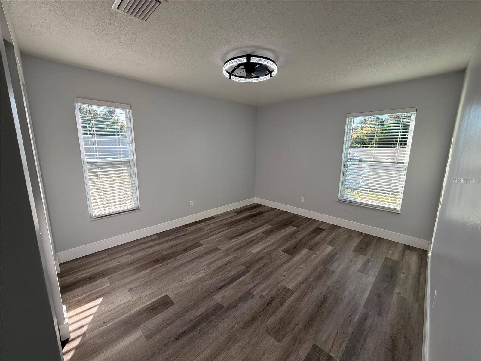 2698 PETERBOROUGH COURT, Palm Harbor, FL 34684 2698 PETERBOROUGH COURT, Palm Harbor, FL 34684
