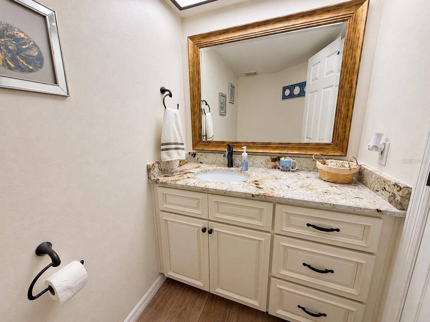 2577 DOLLY BAY DRIVE, #205, Palm Harbor, FL 34684 Half bath