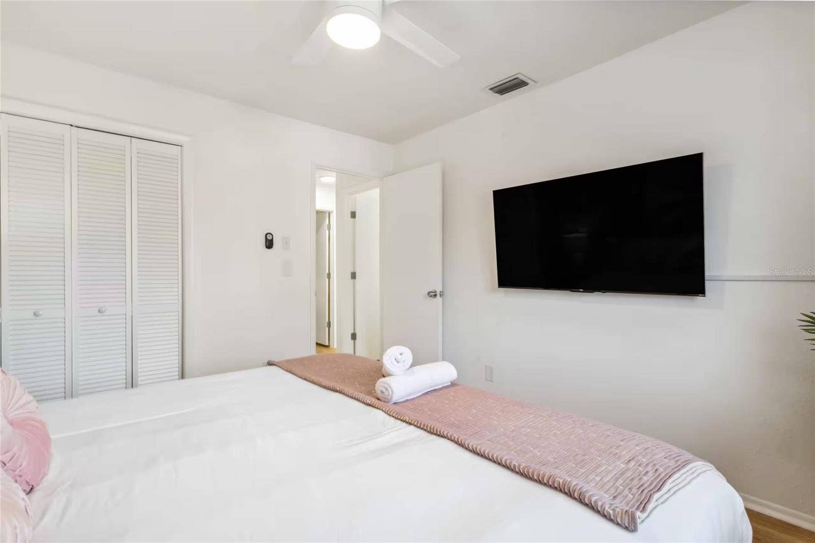 7265 ROSETREE PLACE W, Seminole, FL 33772 7265 ROSETREE PLACE W, Seminole, FL 33772