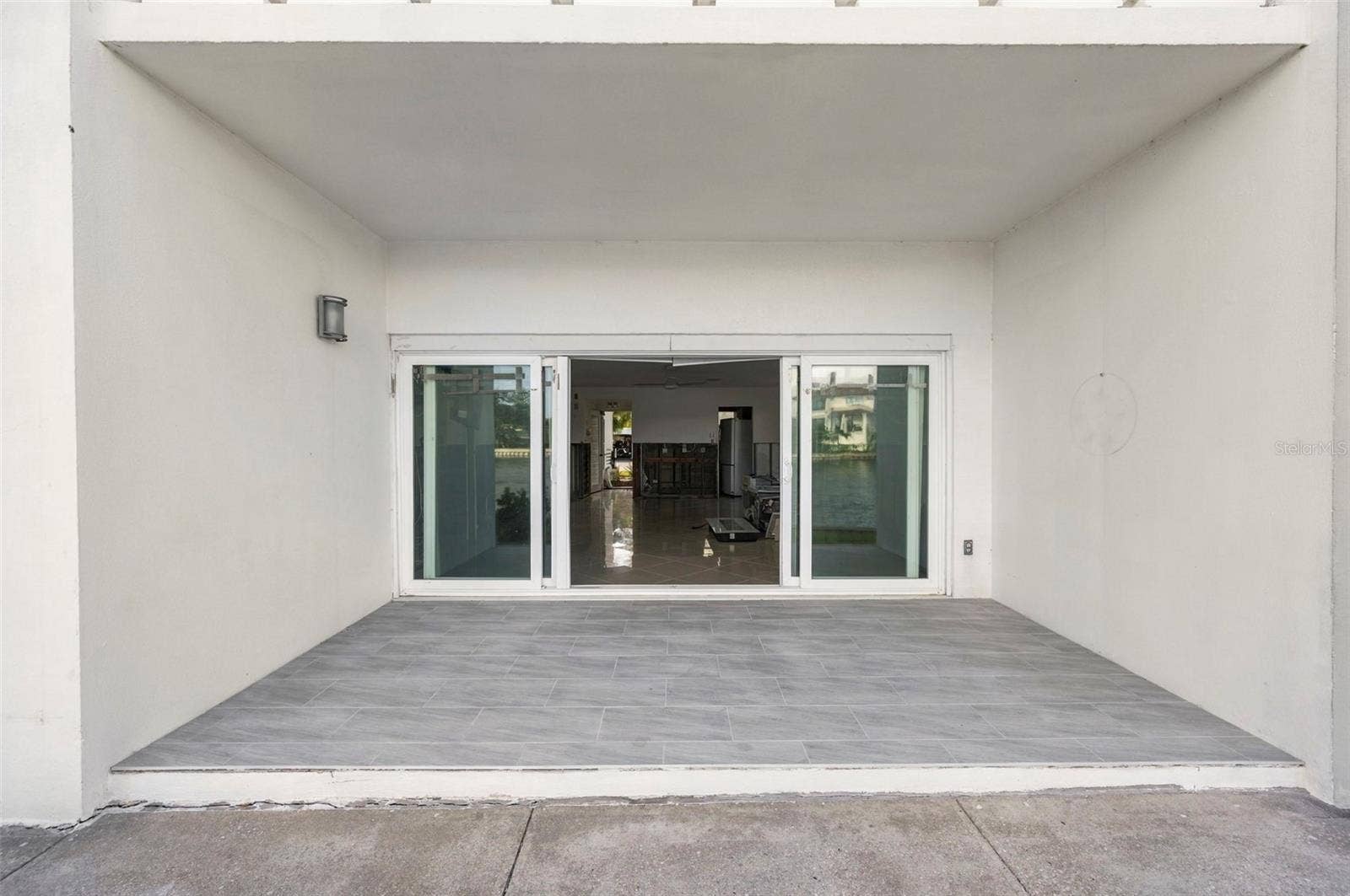 1365 SNELL ISLE BOULEVARD NE, #1A, St Petersburg, FL 33704