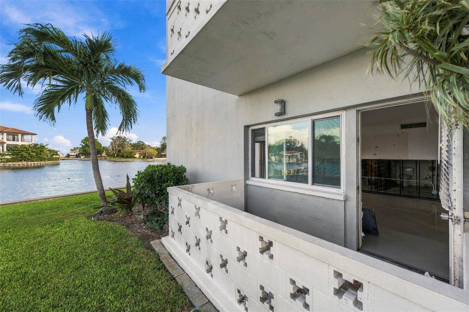1365 SNELL ISLE BOULEVARD NE, #1A, St Petersburg, FL 33704 1365 SNELL ISLE BOULEVARD NE, #1A, St Petersburg, FL 33704