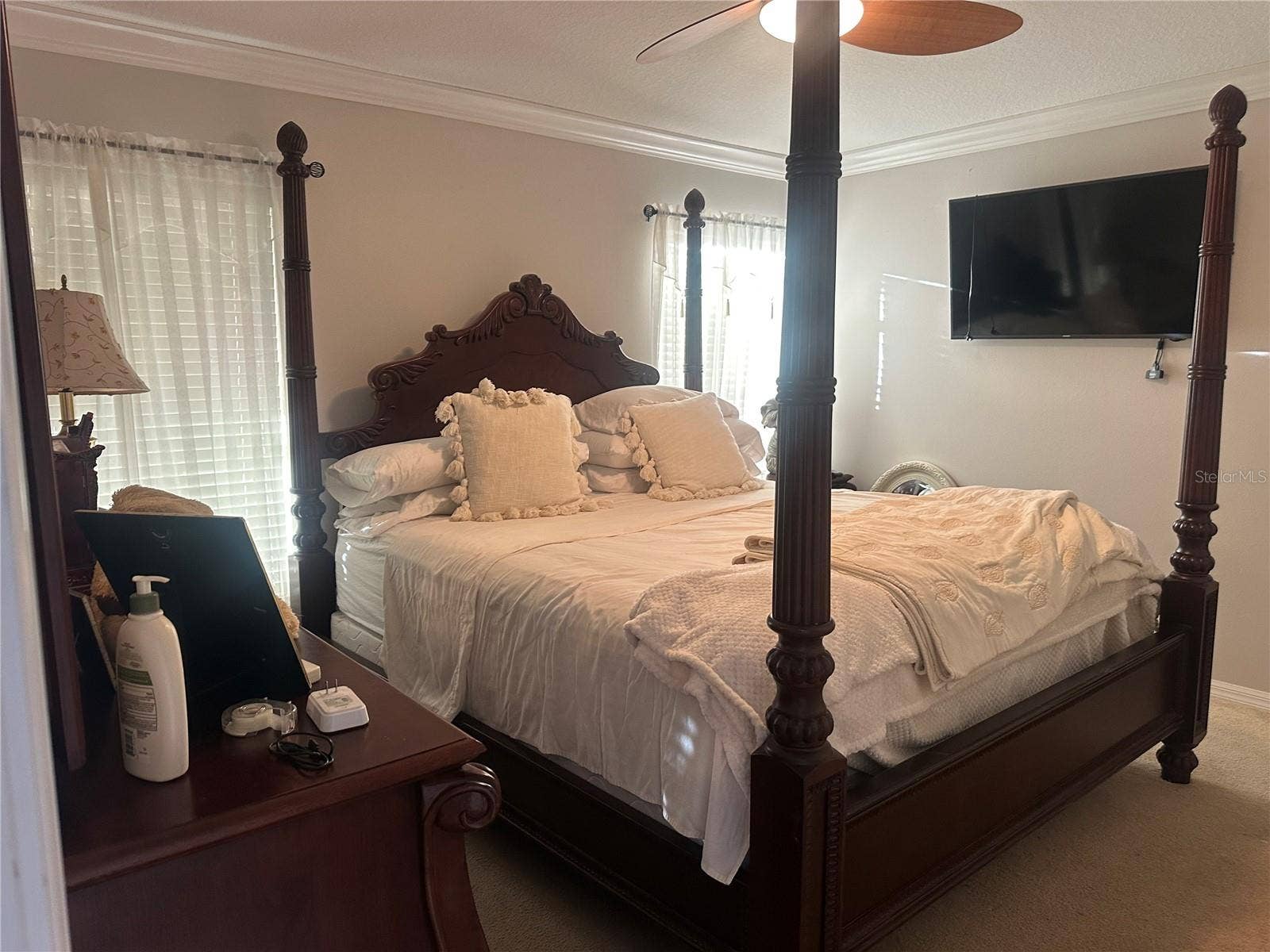 7856 STONELEIGH DRIVE, Land O Lakes, FL 34637 7856 STONELEIGH DRIVE, Land O Lakes, FL 34637