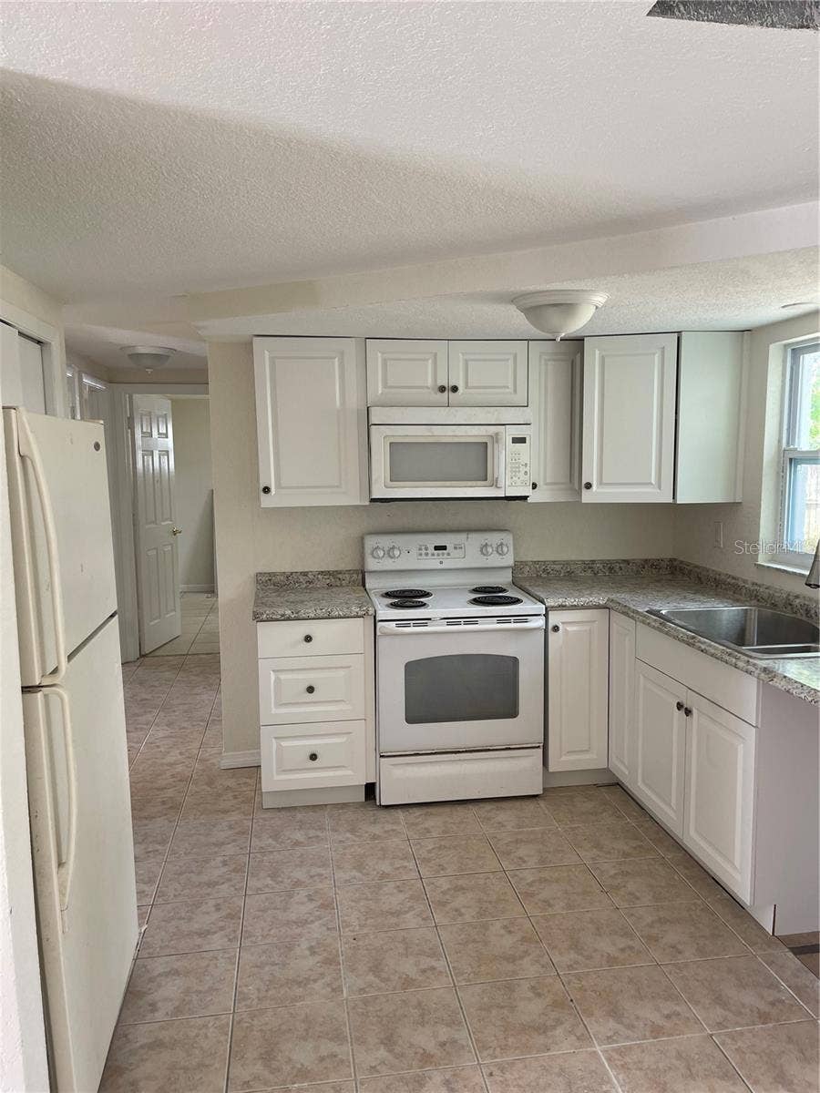 5053 CAPE COD DRIVE, Holiday, FL 34690