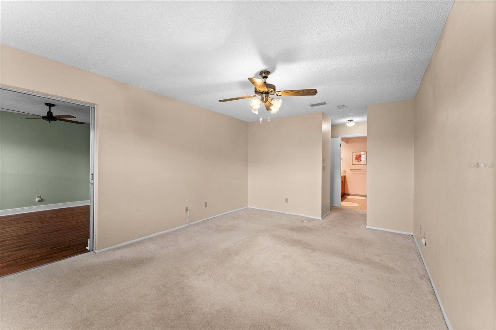 2297 E LARK CIRCLE E, #D, Palm Harbor, FL 34684 2297 E LARK CIRCLE E, #D, Palm Harbor, FL 34684