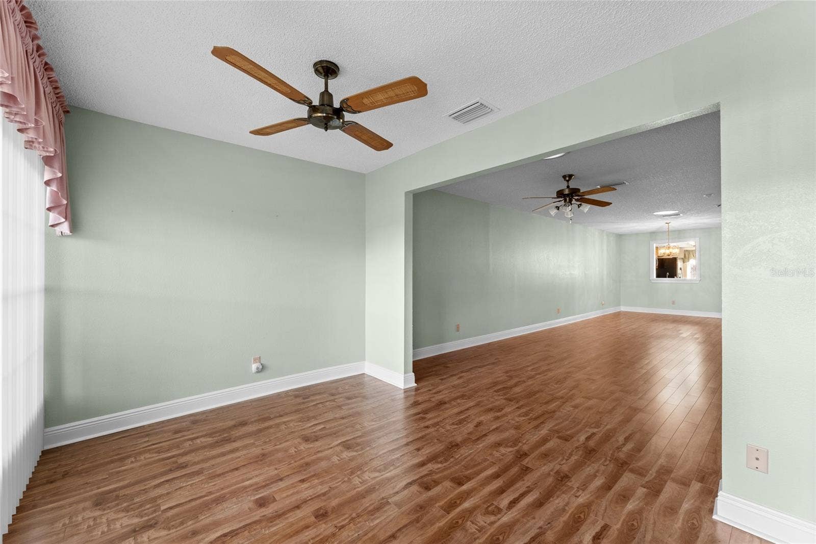 2297 E LARK CIRCLE E, #D, Palm Harbor, FL 34684 2297 E LARK CIRCLE E, #D, Palm Harbor, FL 34684