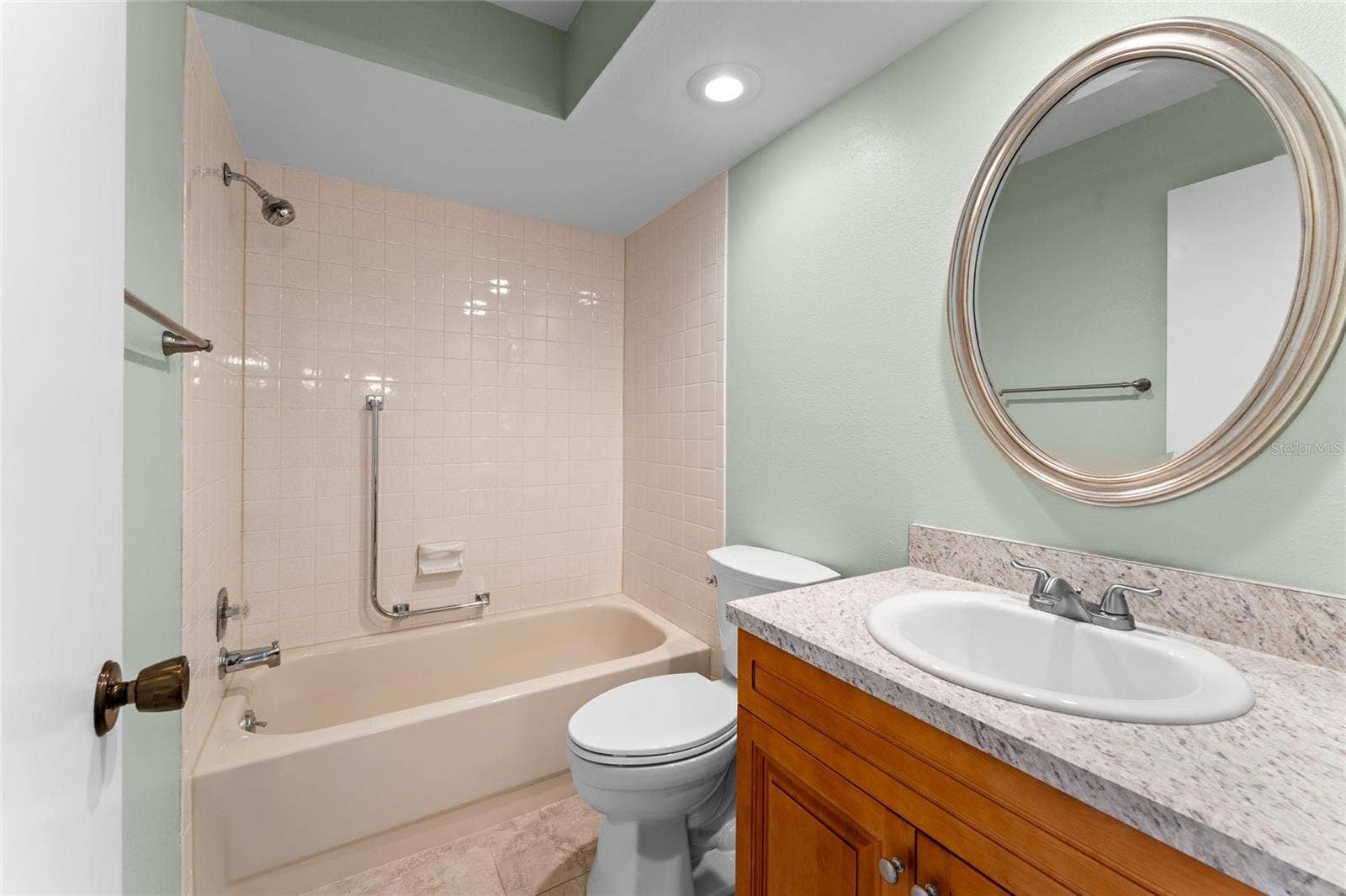 2297 E LARK CIRCLE E, #D, Palm Harbor, FL 34684 2297 E LARK CIRCLE E, #D, Palm Harbor, FL 34684