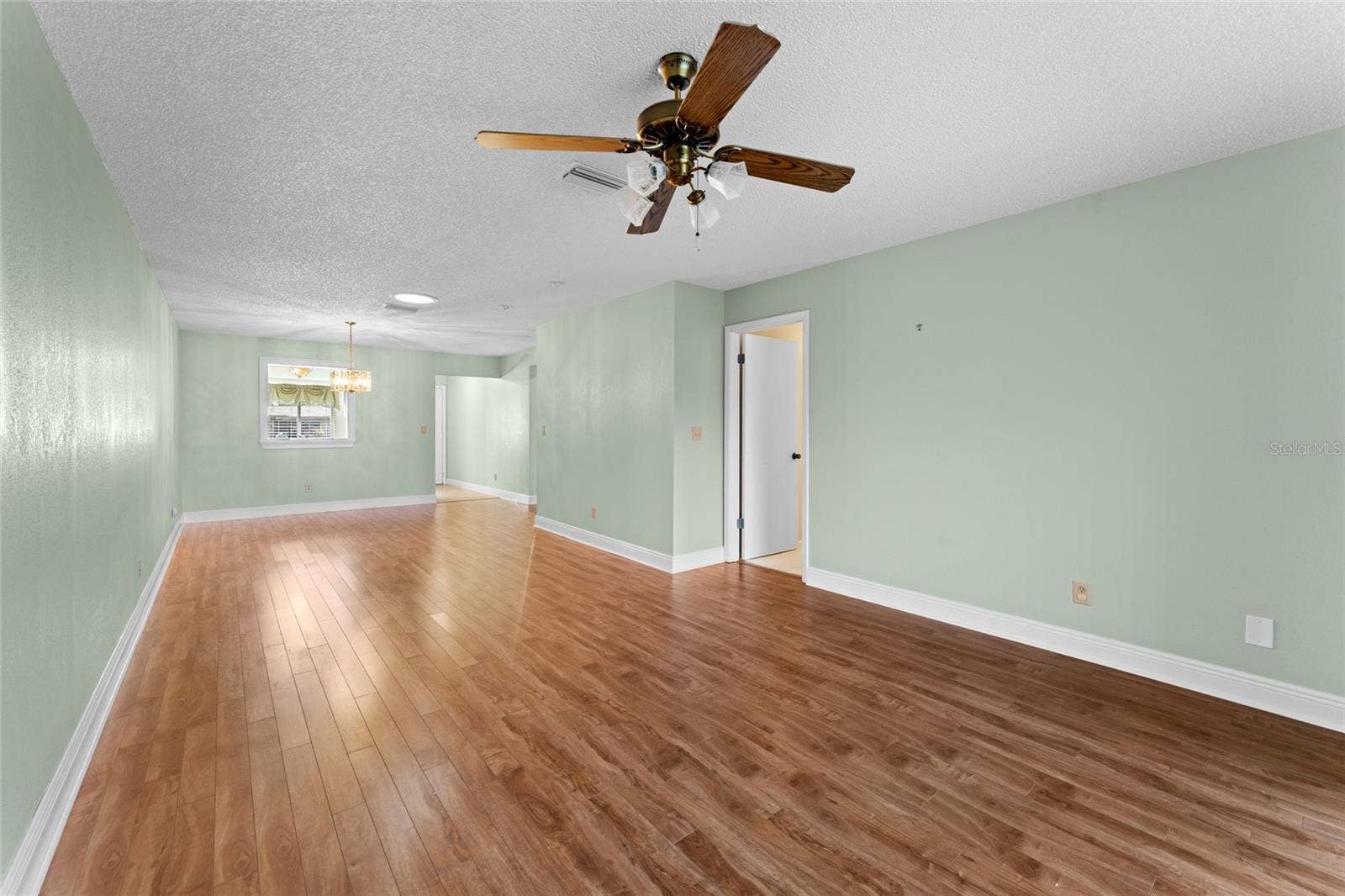 2297 E LARK CIRCLE E, #D, Palm Harbor, FL 34684 2297 E LARK CIRCLE E, #D, Palm Harbor, FL 34684