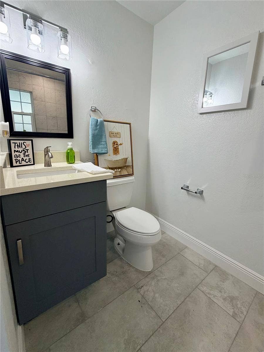 4050 53RD AVENUE N, St Petersburg, FL 33714 Bathroom