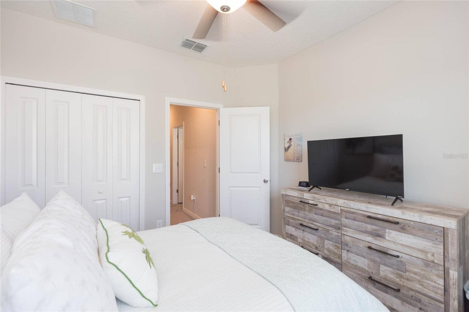 8065 ROLLING SHELL TRAIL, Wesley Chapel, FL 33545