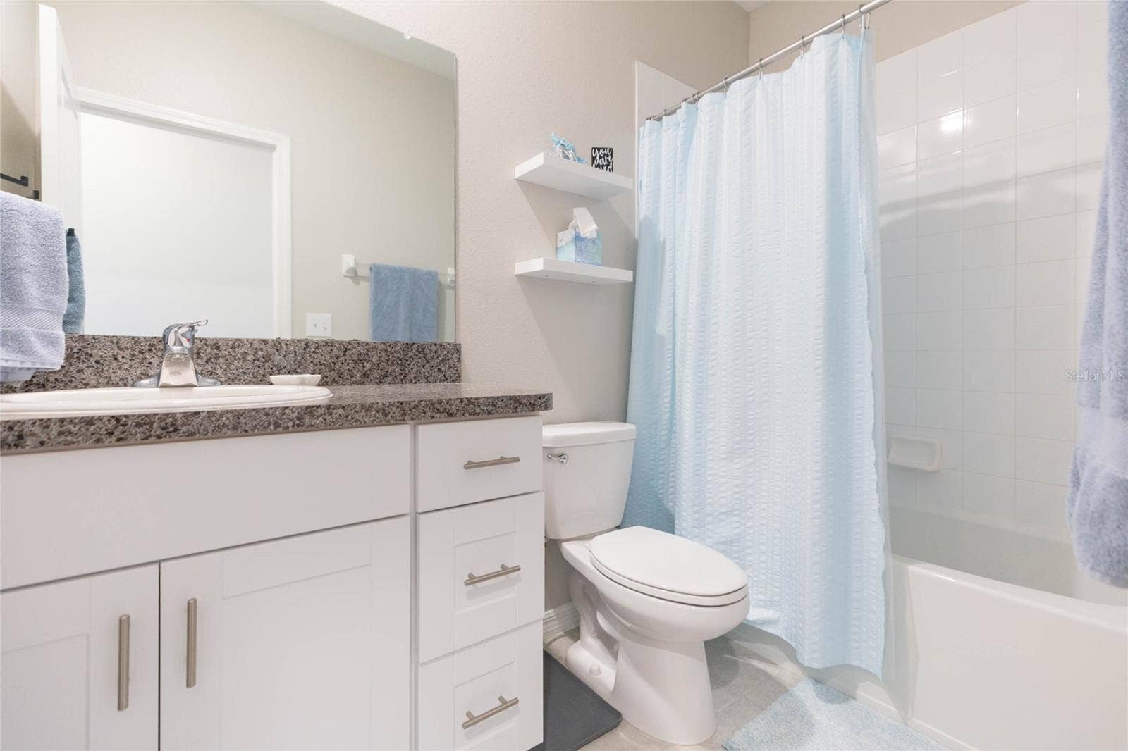 Laundry room, upstairs