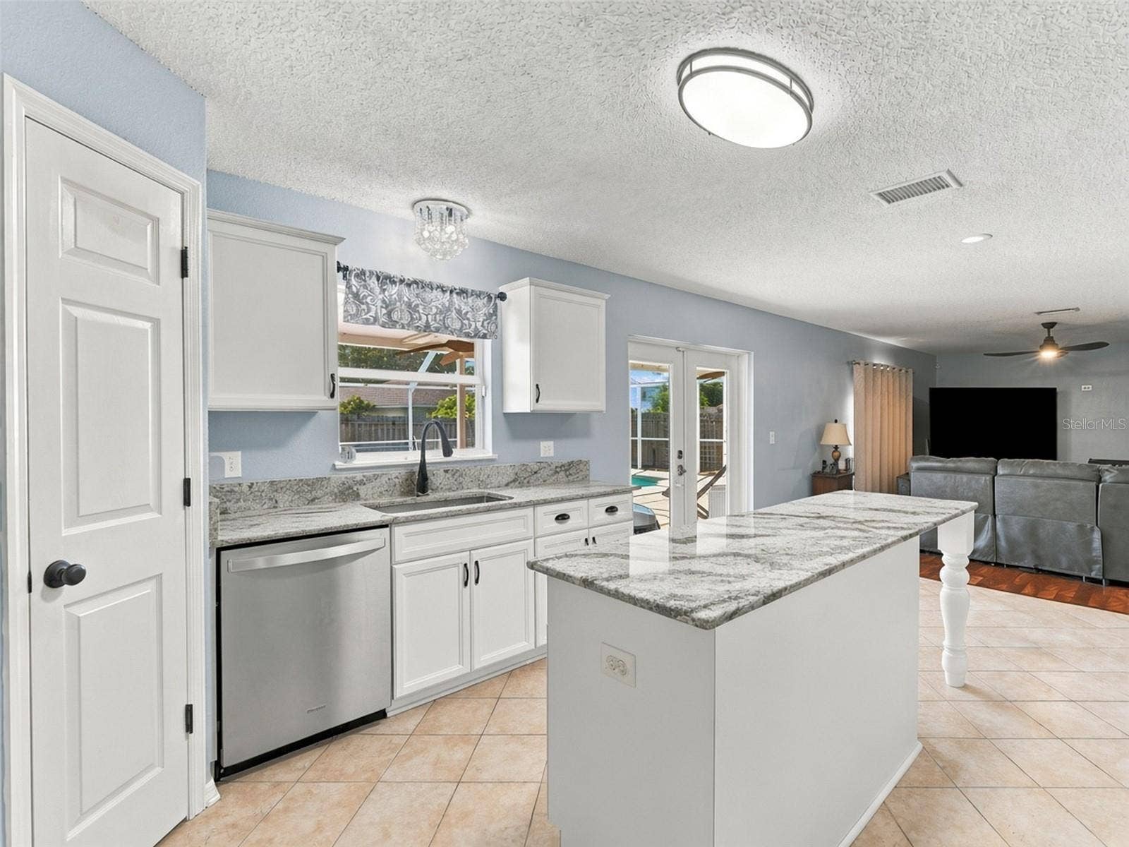 12739 KINGS LAKE DRIVE, Gibsonton, FL 33534 12739 KINGS LAKE DRIVE, Gibsonton, FL 33534