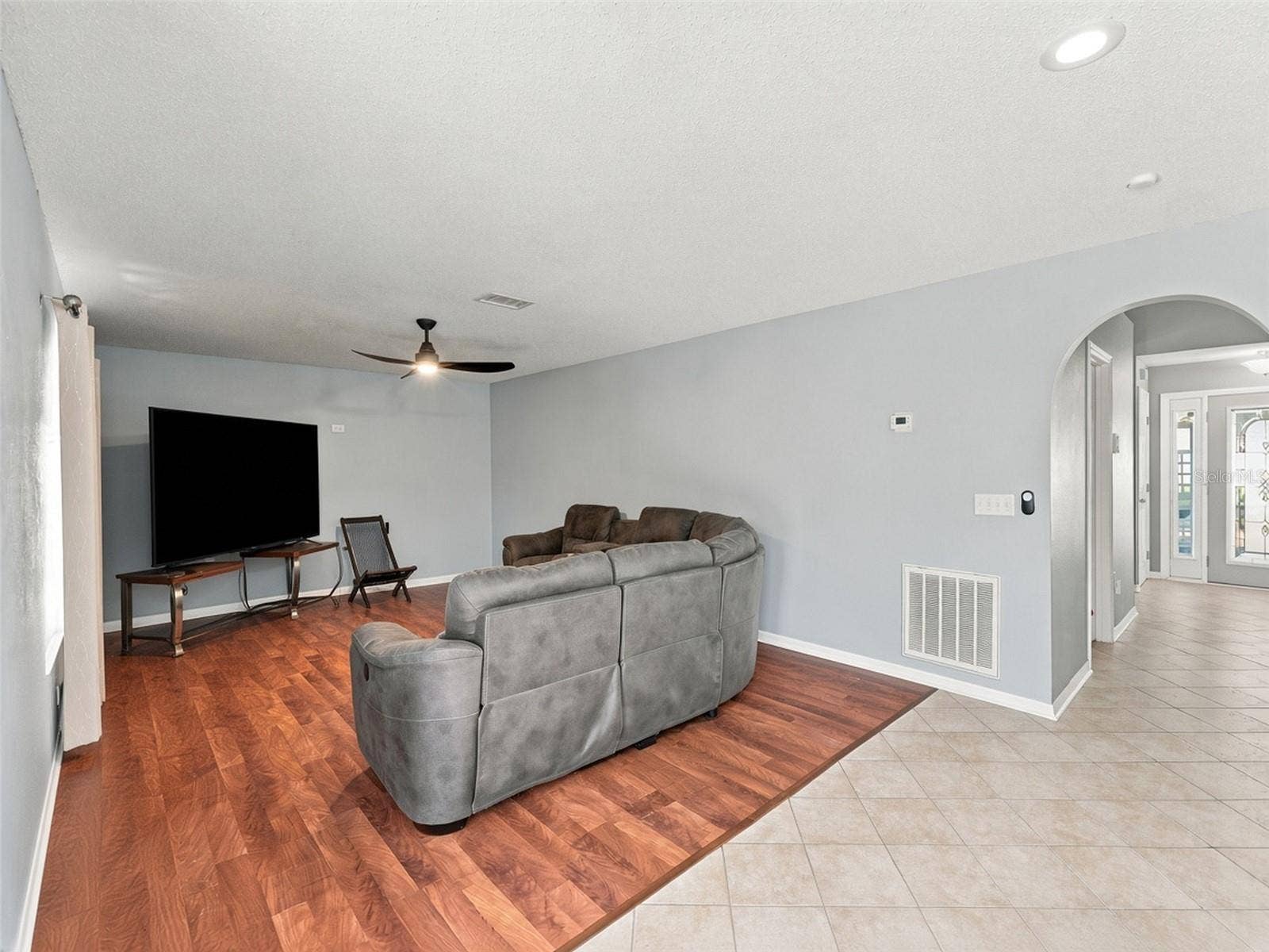 12739 KINGS LAKE DRIVE, Gibsonton, FL 33534 12739 KINGS LAKE DRIVE, Gibsonton, FL 33534