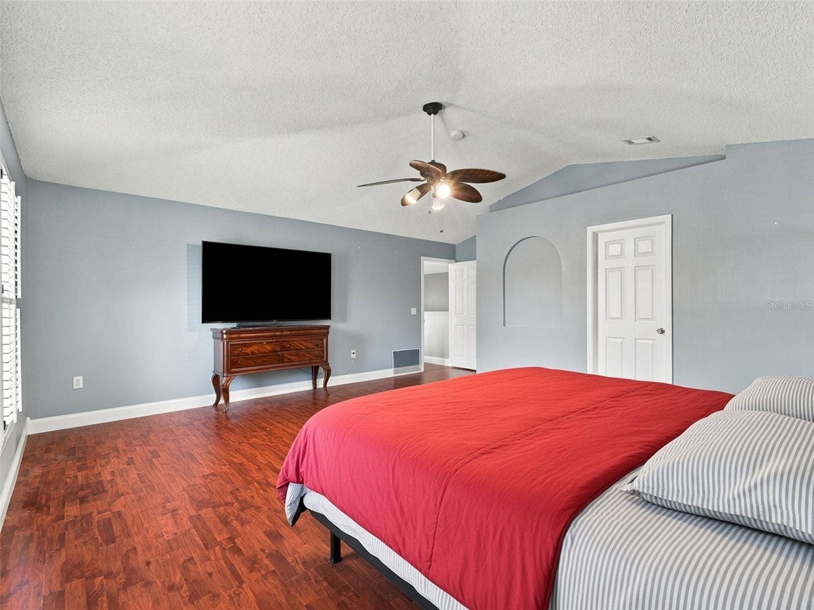 12739 KINGS LAKE DRIVE, Gibsonton, FL 33534 Master suite