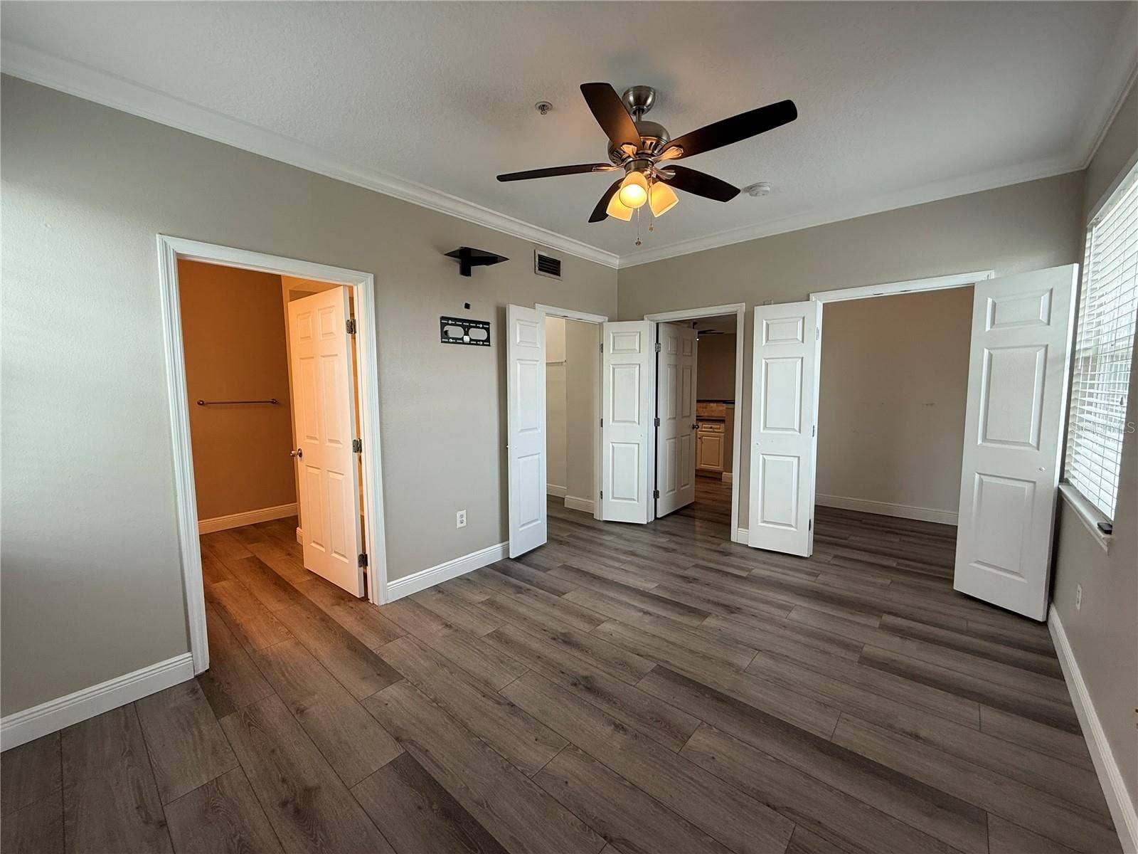 1910 E PALM AVENUE, #11321, Tampa, FL 33605 1910 E PALM AVENUE, #11321, Tampa, FL 33605