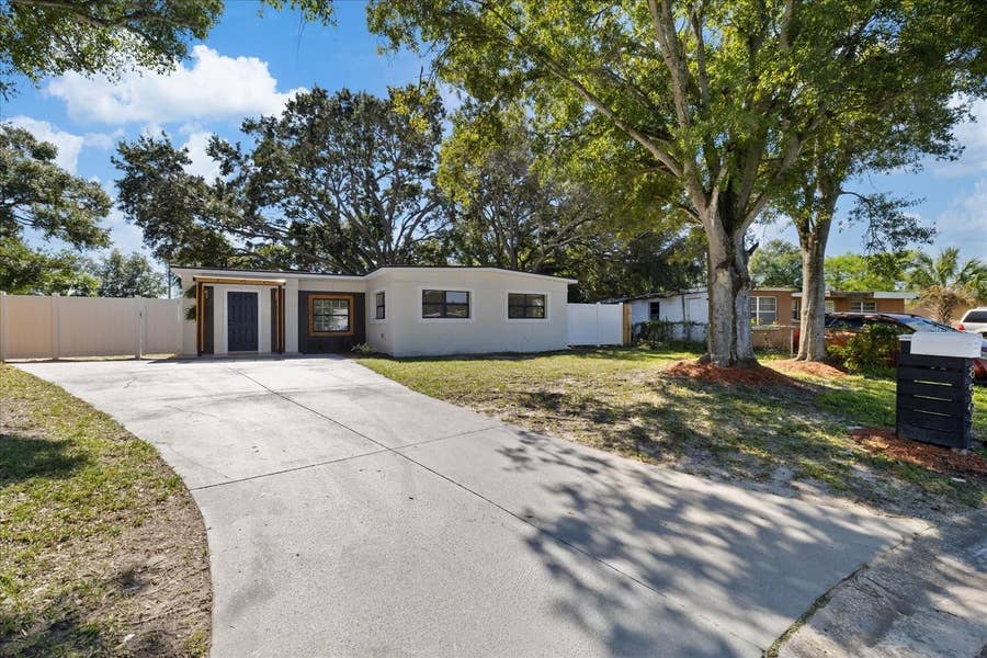 Property photo for 8507 LIBBY LANE, Tampa, FL