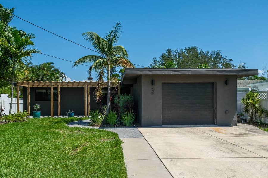 Property photo for 1543 DELAWARE AVENUE NE, St Petersburg, FL