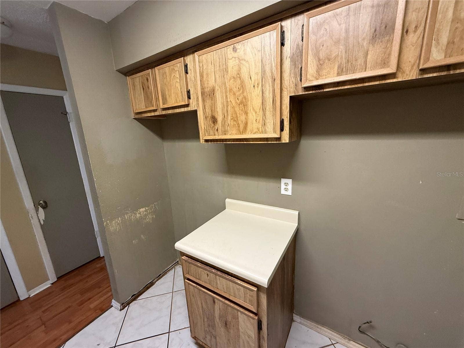 4023 DREAM OAK PLACE, #204, Tampa, FL 33613 4023 DREAM OAK PLACE, #204, Tampa, FL 33613