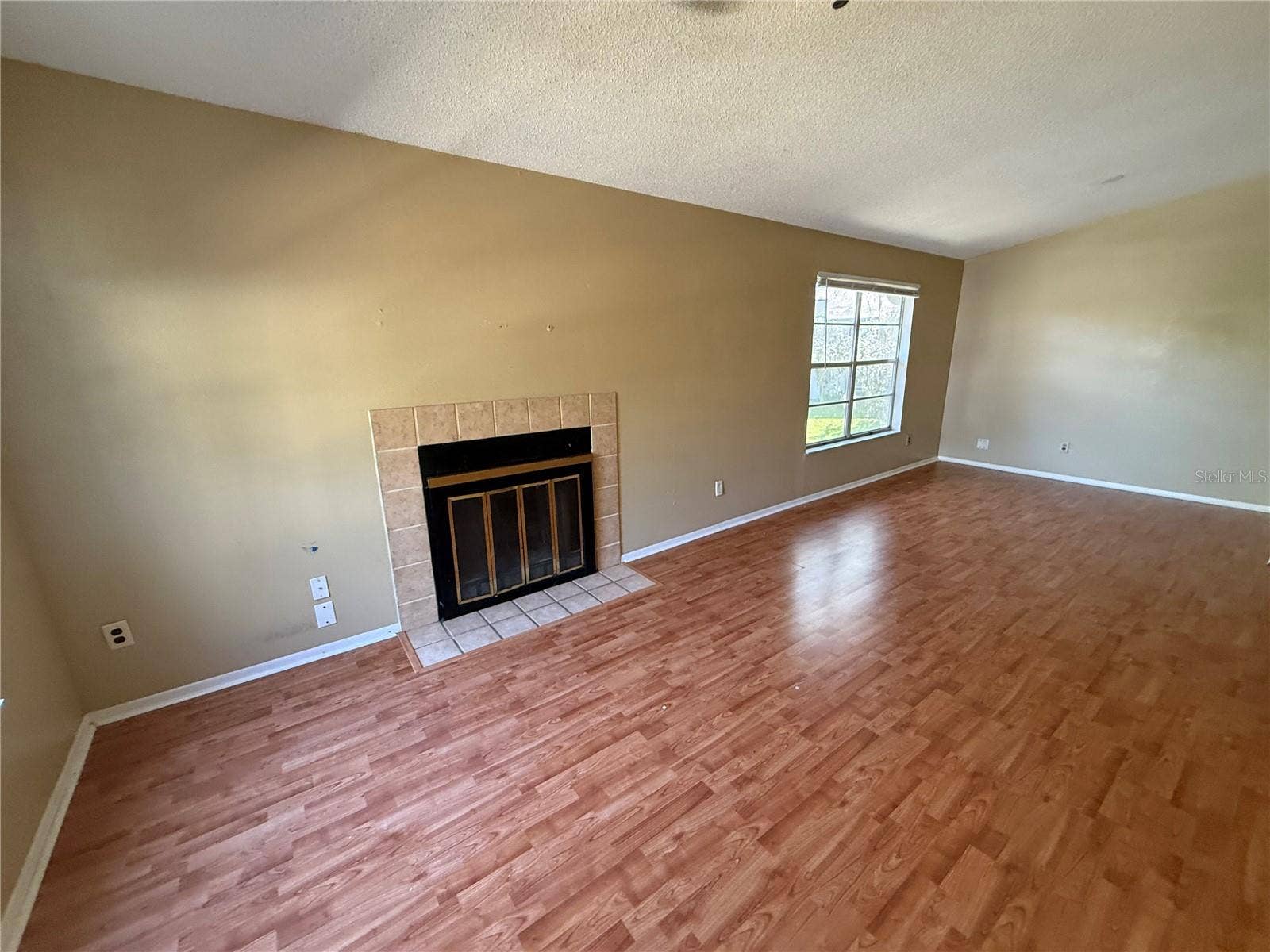 4023 DREAM OAK PLACE, #204, Tampa, FL 33613 4023 DREAM OAK PLACE, #204, Tampa, FL 33613