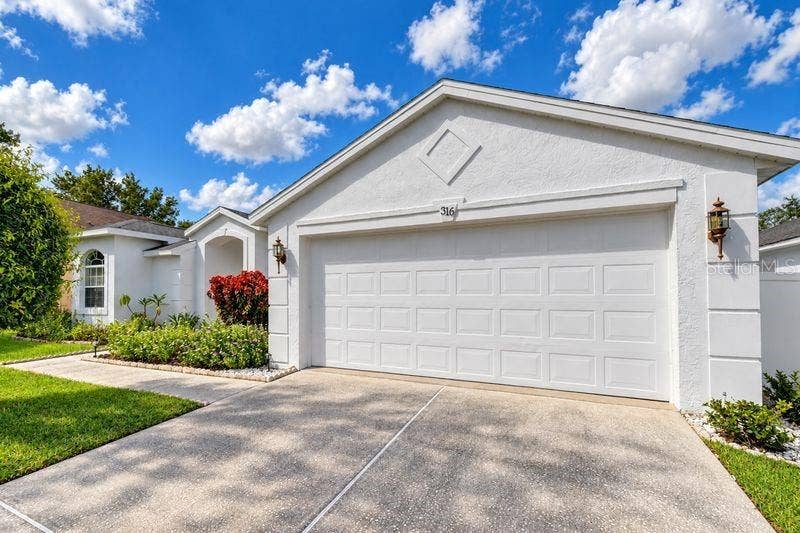316 CRYSTAL GOBLET COURT, Valrico, FL 33594 316 CRYSTAL GOBLET COURT, Valrico, FL 33594