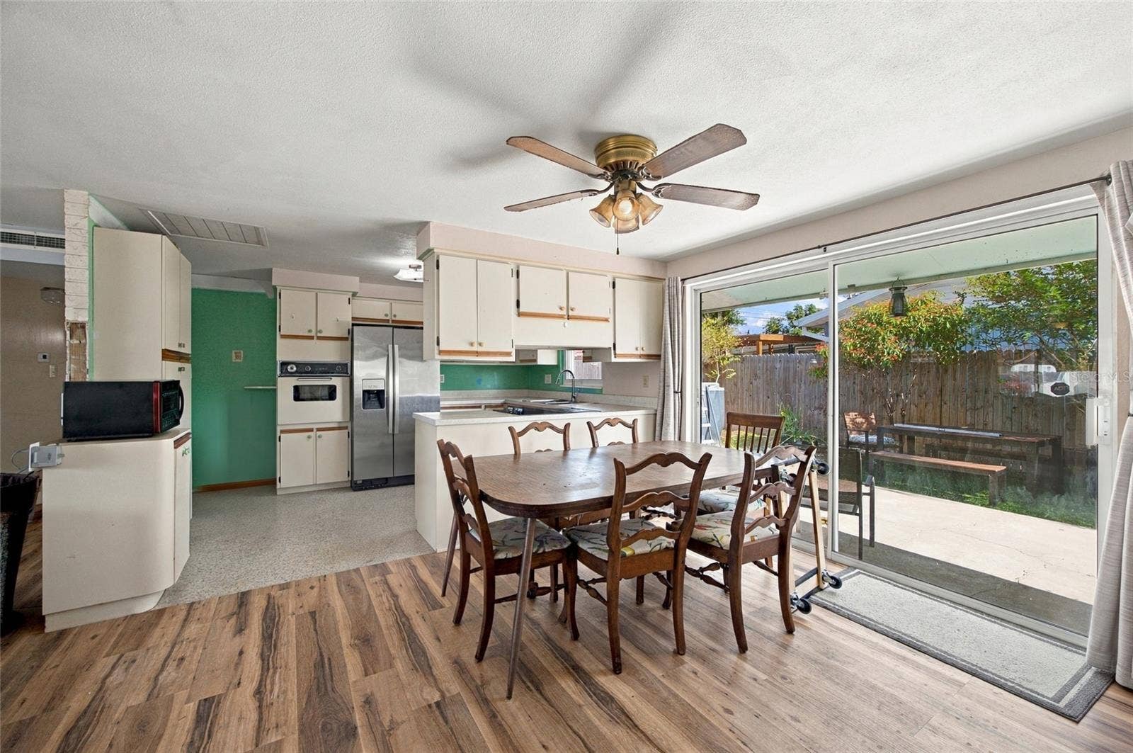 8573 76TH AVENUE, Seminole, FL 33777