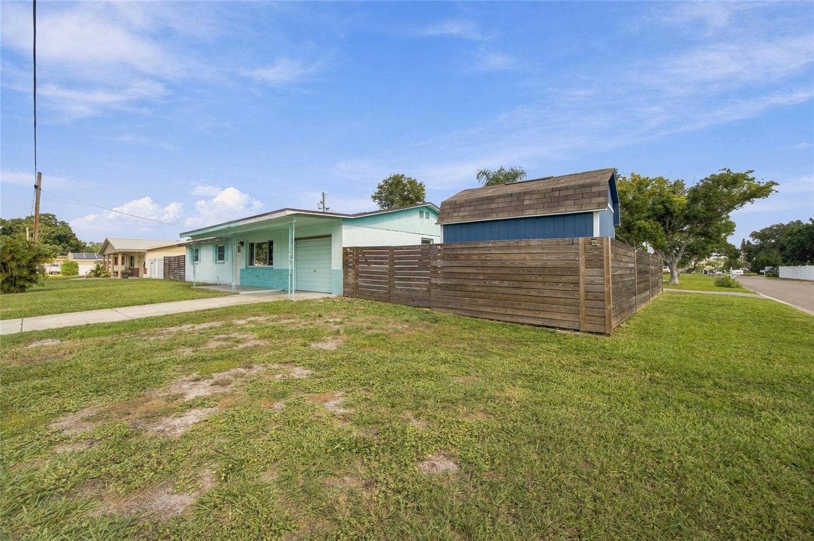 8573 76TH AVENUE, Seminole, FL 33777