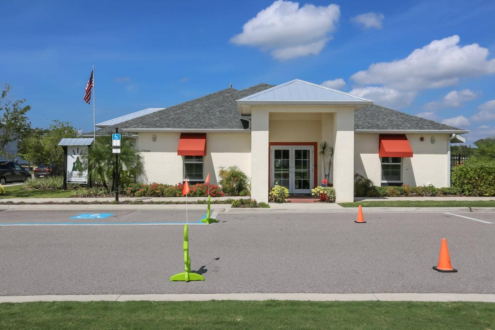 6345 CLIVEDEN COURT, Apollo Beach, FL 33572 6345 CLIVEDEN COURT, Apollo Beach, FL 33572
