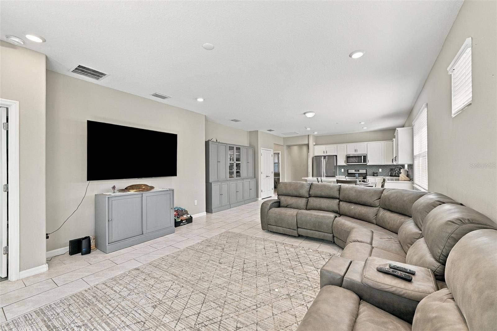 6345 CLIVEDEN COURT, Apollo Beach, FL 33572 6345 CLIVEDEN COURT, Apollo Beach, FL 33572