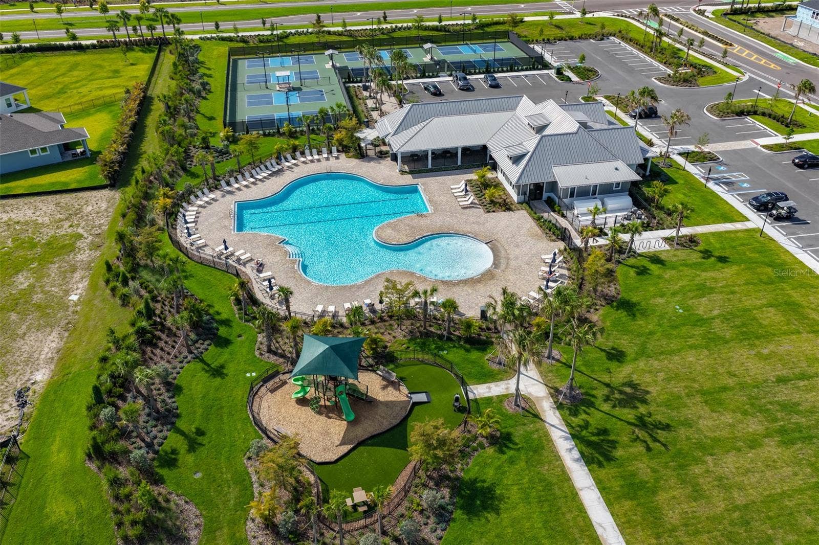 6345 CLIVEDEN COURT, Apollo Beach, FL 33572 6345 CLIVEDEN COURT, Apollo Beach, FL 33572
